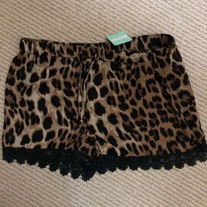 NWT Olivaceous leopard shorts size M